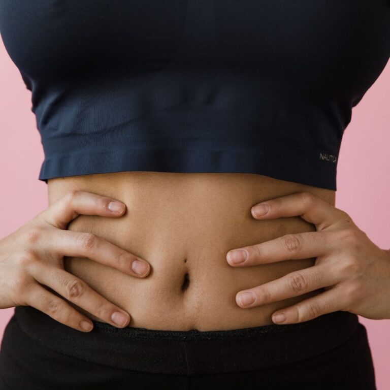 Sindromul premenstrual: ce se &icirc;nt&acirc;mplă &icirc;n corp &icirc;n zilele dinaintea menstruației