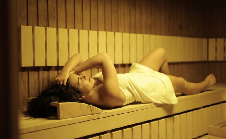 Sauna cu infraroșu: dovezile cele mai solide privesc sauna finlandeză, nu cabina FIR