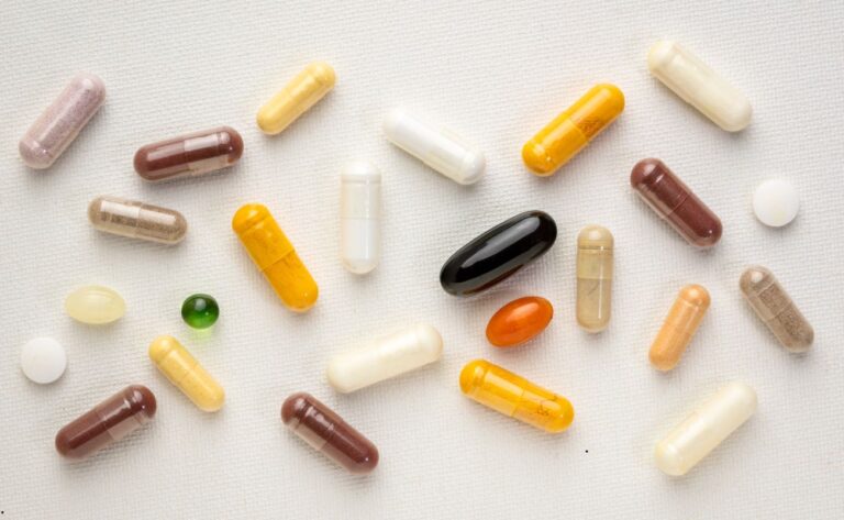Istoria descoperirii vitaminelor: cum au fost găsite, una c&acirc;te una, moleculele pe care organismul nu le poate produce