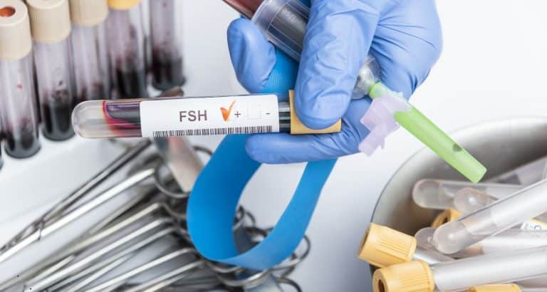 FSH crescut &mdash; semnalul pe care hipofiza &icirc;l trimite c&acirc;nd ovarele nu mai răspund la fel