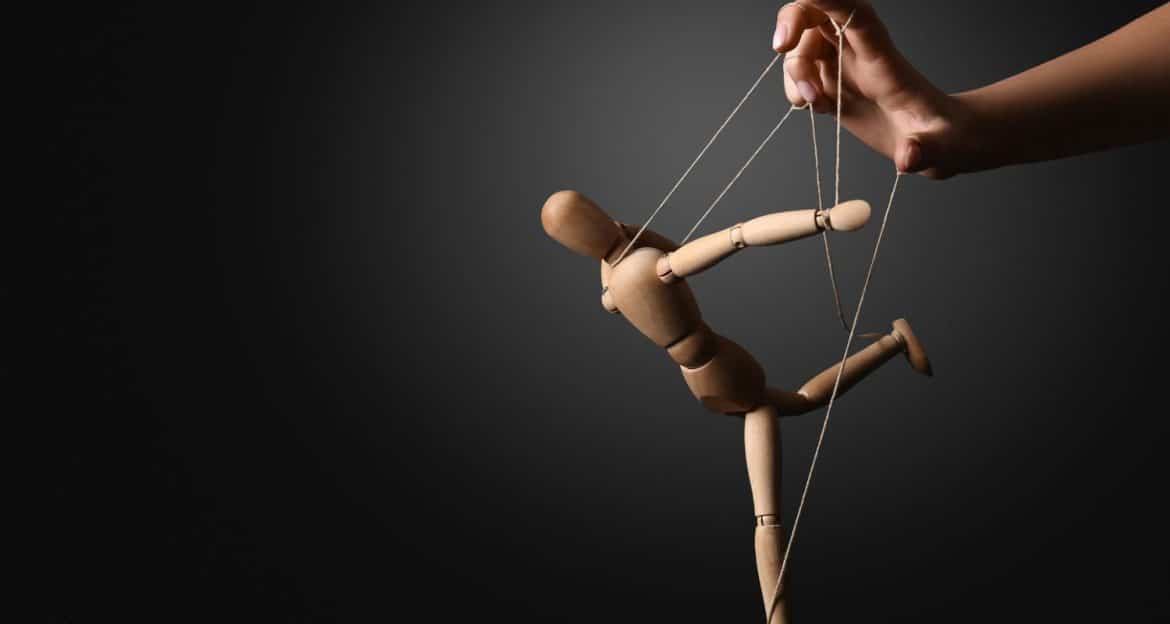 Gaslighting-ul — manipularea care te face să îți pui la îndoială propria realitate