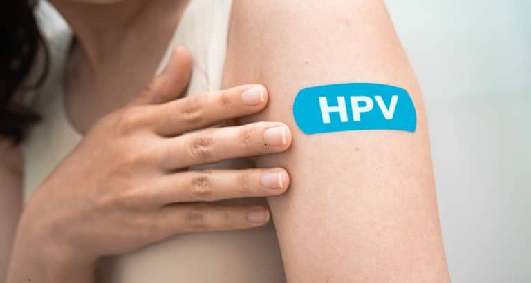 HPV: ce &icirc;nseamnă un rezultat pozitiv, cum se face urmărirea și ce faci mai departe