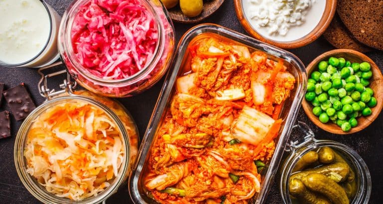 Kefirul, kimchi și miso nu lucrează la fel &icirc;n intestin, deși toate sunt fermentate