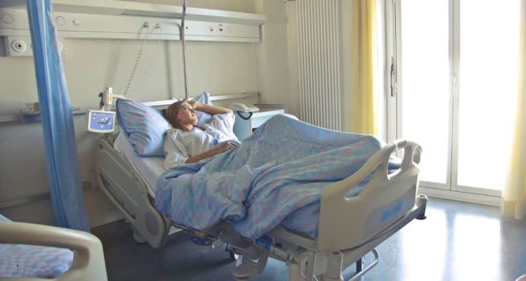 Alimentația &icirc;n convalescență nu &icirc;nseamnă m&acirc;ncare ușoară, ci reconstrucție