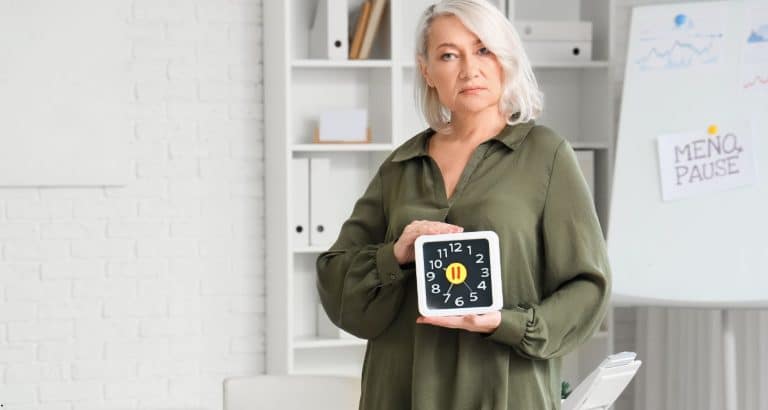 Osteoporoza la menopauză &mdash; prevenție prin alimentație și mișcare