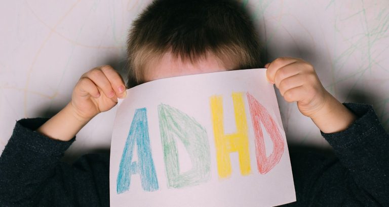 ADHD și dermatita atopică: asociere constantă &icirc;n studii, cauzalitate nedemonstrată