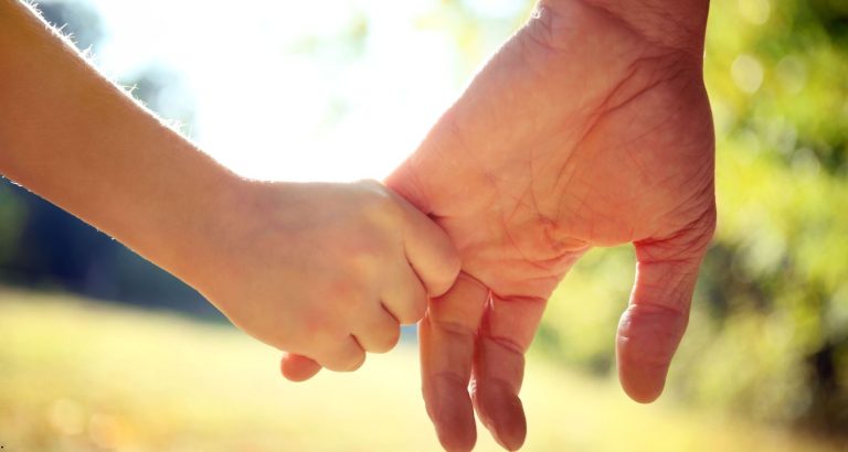 Depresia la copiii cu dizabilitate intelectuală: riscul dublu arătat de un studiu pe 236.132 de copii